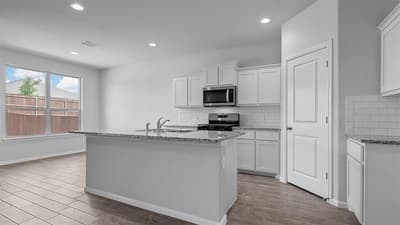 435 SUNDAY SILENCE Way, Granbury TX 76049 - Photo 2