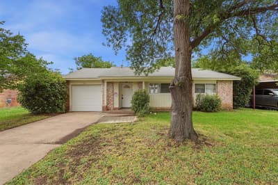 1511 E Tucker Boulevard, Arlington TX 76010