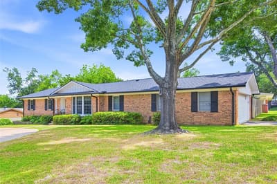 1901 Sterling Drive, Tyler TX 75701