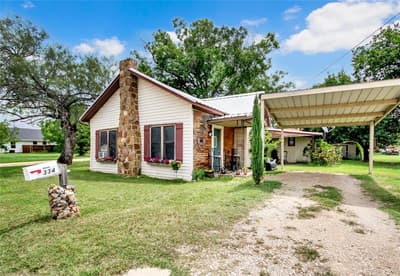 334 N Knox Street, Jacksboro TX 76458