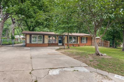 1305 W Lavender Lane, Arlington TX 76013 - Photo 2