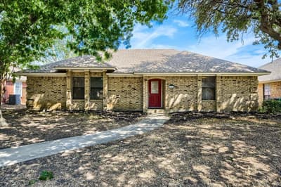315 Tanglewood Street, Denton TX 76207 - Photo 2