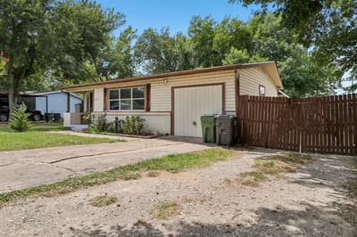 1812 Melissa Street, Arlington TX 76010 - Photo 2