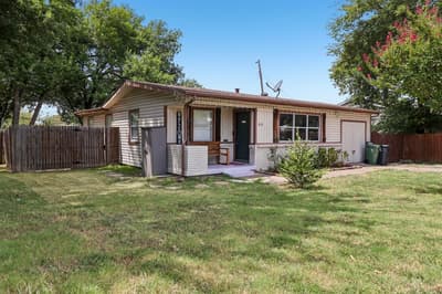 1812 Melissa Street, Arlington TX 76010 - Photo 3