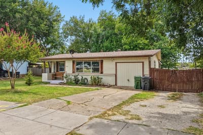 1812 Melissa Street, Arlington TX 76010 - Photo 5