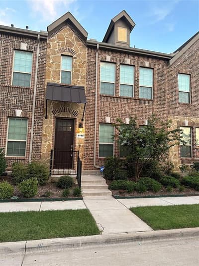 2402 Siskiyou Street, Lewisville TX 75056