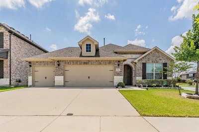 1446 White Water Way, Aubrey TX 76227