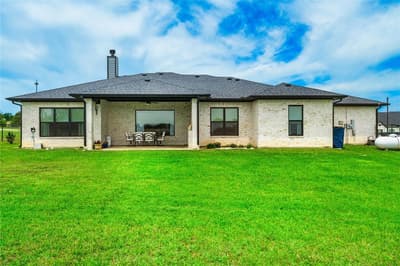 1024 Henry Way, Springtown TX 76082 - Photo 4