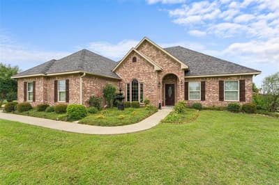 1243 Chartres, Oak Ridge TX 75142