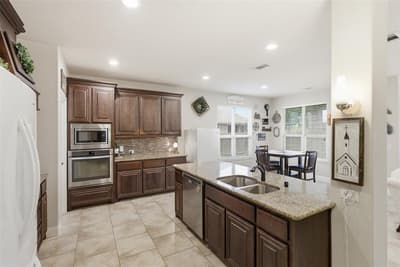 1385 Litchfield Lane, Burleson TX 76028 - Photo 2