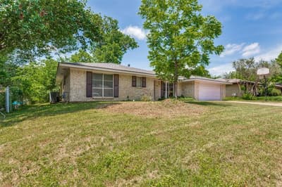 1121 Billie Ruth Lane, Hurst TX 76053