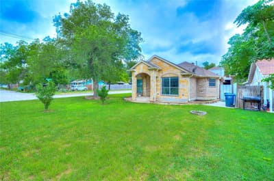 3101 Angle Avenue, Fort Worth TX 76106