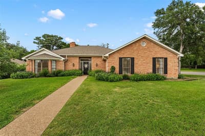 3400 Hearthwood Circle, Waco TX 76708 - Photo 2