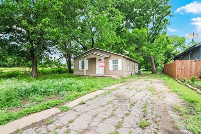 627 E Pacific Street, Sherman TX 75090