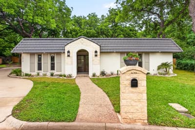 1512 Northcrest Court, Fort Worth TX 76107 - Photo 5