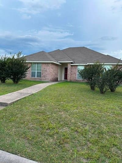 201 Wildcat Drive, Lacy Lakeview TX 76705