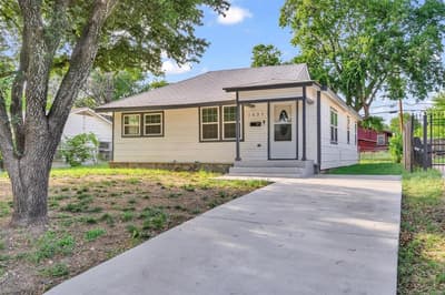 1037 E Cantey Street, Fort Worth TX 76104
