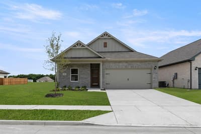 1227 Anderson Drive, Trenton TX 75490