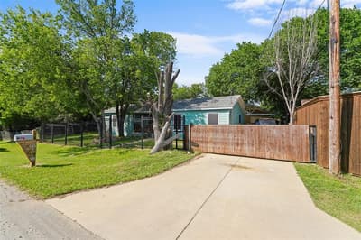12809 Sultana Street, Dallas TX 75253