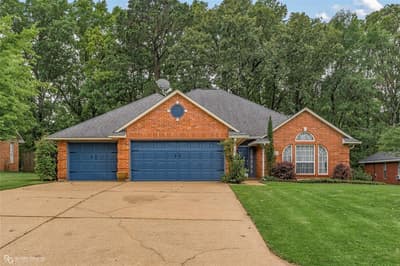 210 Country Club Drive, Benton LA 71006