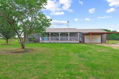 323 County Road 3804, Wolfe City TX 75496