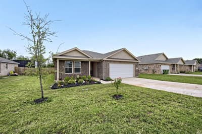 420 Jameson Street, Springtown TX 76082 - Photo 4