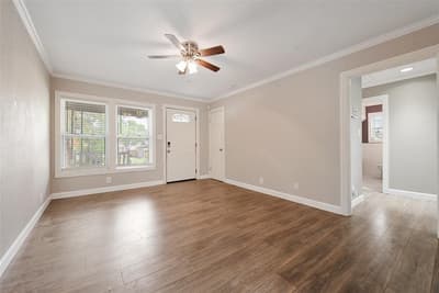 4913 Calmont Avenue, Fort Worth TX 76107 - Photo 4