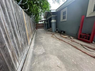 3620 Meadowbrook Dr, Fort Worth TX 75103 - Photo 2