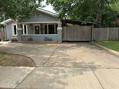 3620 Meadowbrook Dr, Fort Worth TX 75103