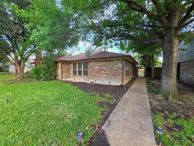 3038 Modella Avenue, Dallas TX 75229 - Photo 2
