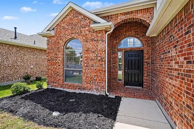 9712 Willow Branch Way, Fort Worth TX 76036 - Photo 3