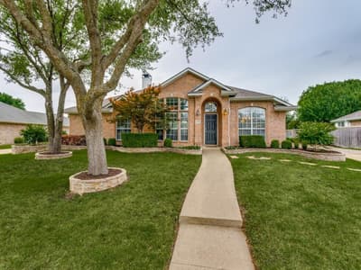529 Lochwood Drive, Murphy TX 75094