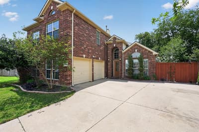 5801 Starboardway Drive, Fort Worth TX 76135