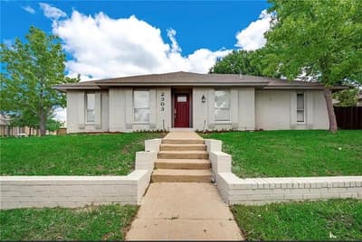 2303 Silverthorne Drive, Dallas TX 75287