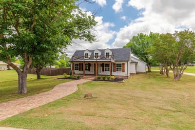 1305 N John Douglas Road, Van Alstyne TX 75495 - Photo 2