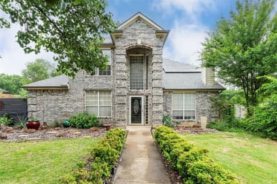 829 Woodridge Drive, Fort Worth TX 76120