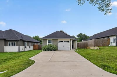 1032 Ray Drive, Denison TX 75020