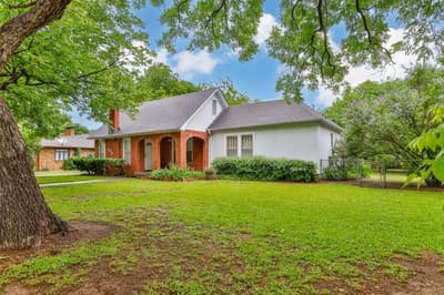 206 Ritchey Street, Gainesville TX 76240 - Photo 3