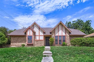1701 Paxton Drive, Carrollton TX 75007