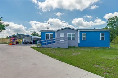 9147 County Road 1143, Leonard TX 75452