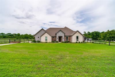 1013 Finney Drive, Weatherford TX 76085