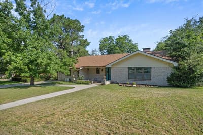 2308 Royal Lane, Greenville TX 75402