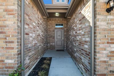 413 drowsy water Trail, Fort Worth TX 76131 - Photo 2