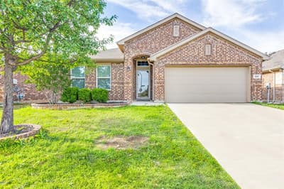 520 Pollyann Trail, Fort Worth TX 76052