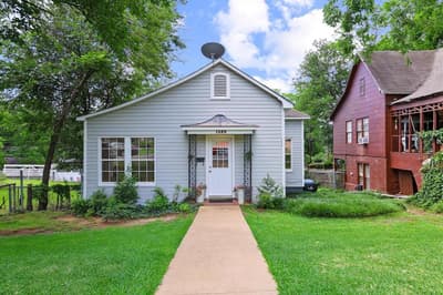 1322 W Chestnut Street, Denison TX 75020 - Photo 2