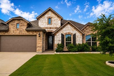 279 Paluxy Street, Burleson TX 76028
