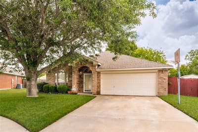 1005 Darren Drive, Burleson TX 76028