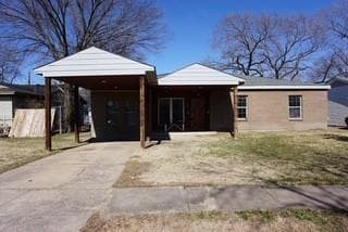 134 W Cober Drive, Grand Prairie TX 75051