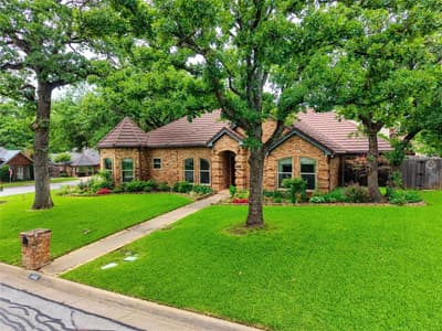 4930 High Creek Drive, Arlington TX 76017