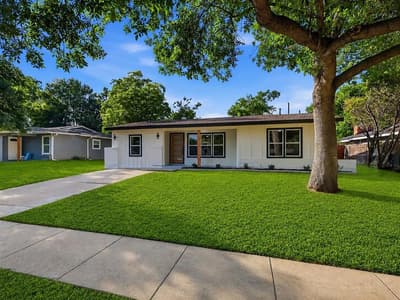 2109 Hedgerow Street, Arlington TX 76010